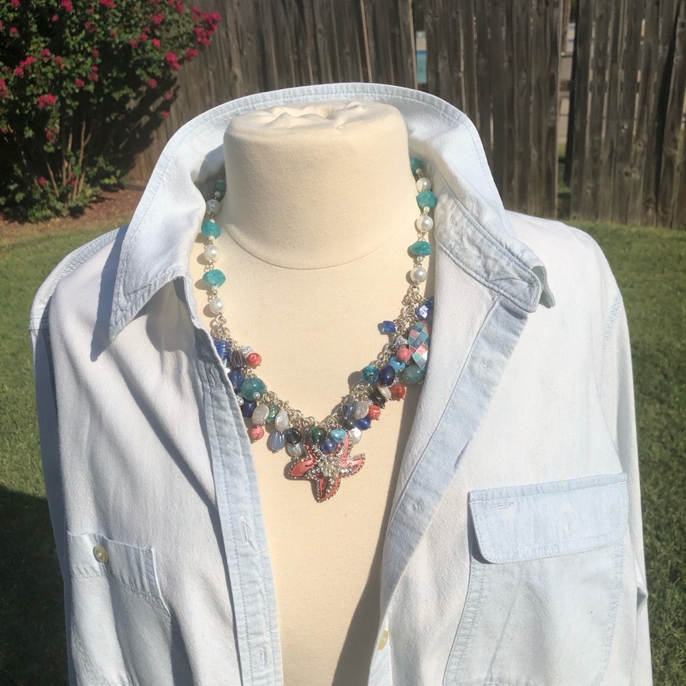 Beach Babe! ๐๐โ๏ธ๐๏ธ Hand crafted necklace from vintage earrings and beads - Picture 11 of 12